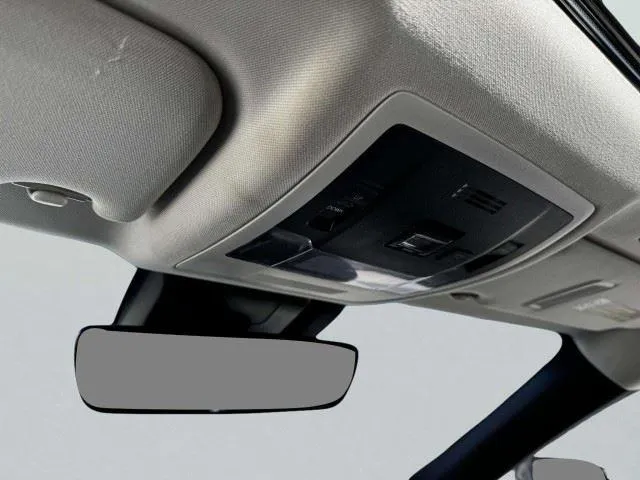 Lexus ES photo 33