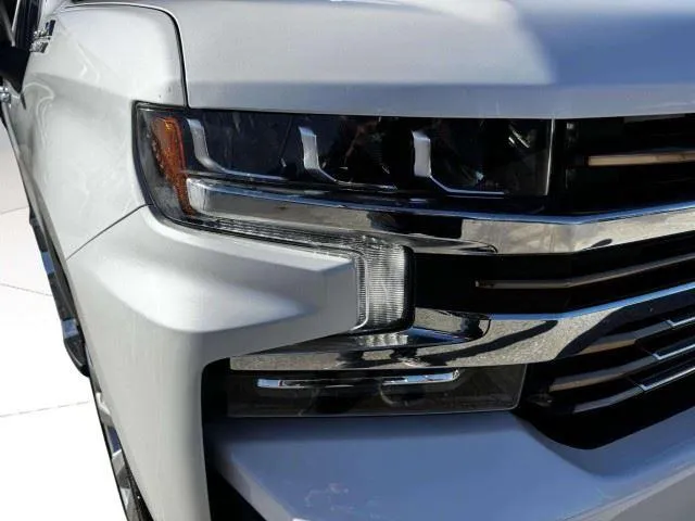 Chevrolet Silverado photo 11