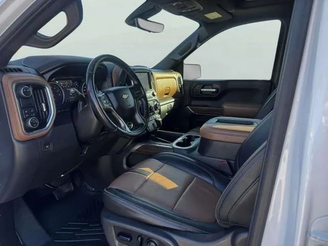 Chevrolet Silverado photo 20
