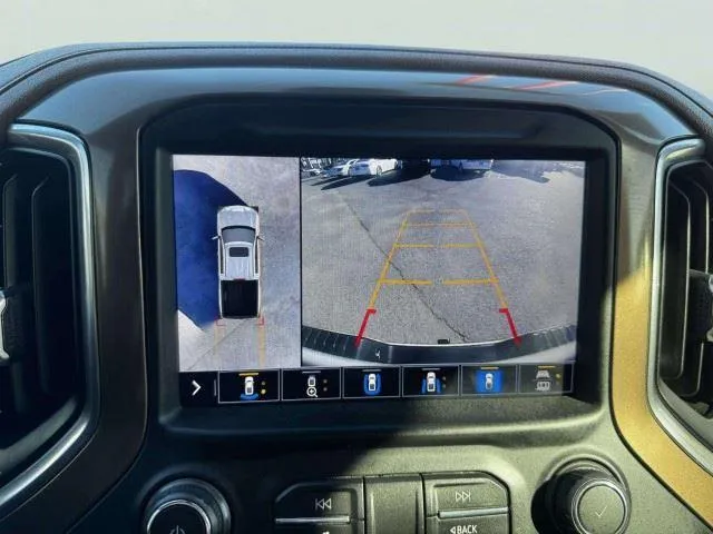 Chevrolet Silverado photo 32