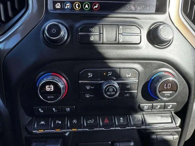 Chevrolet Silverado photo 33