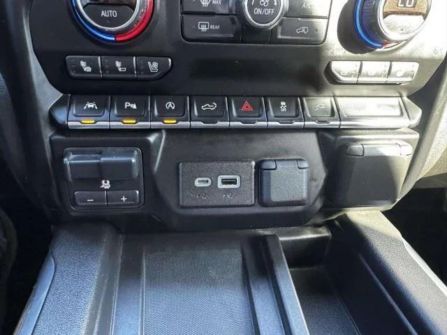 Chevrolet Silverado photo 34