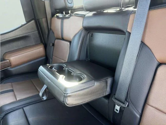 Chevrolet Silverado photo 46