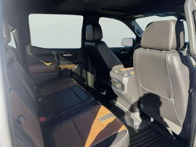 Chevrolet Silverado photo 56