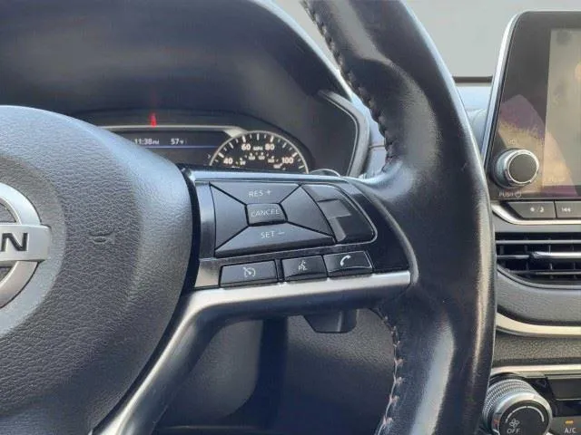 Nissan Altima photo 26