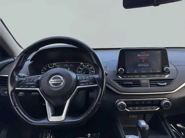 Nissan Altima photo 29
