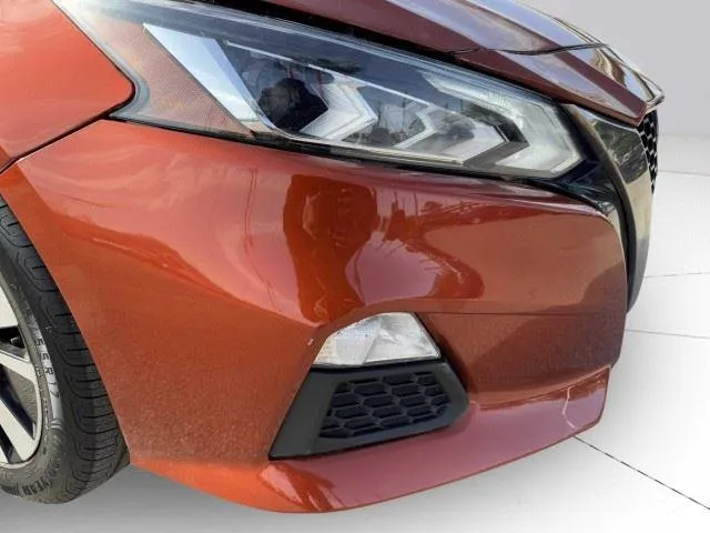 Nissan Altima photo 12