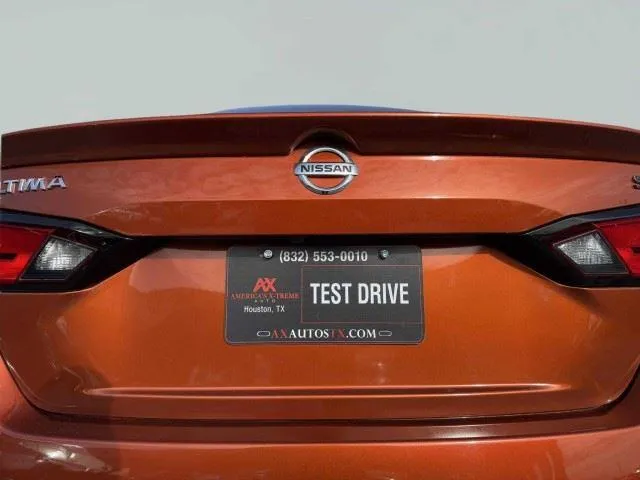 Nissan Altima photo 18