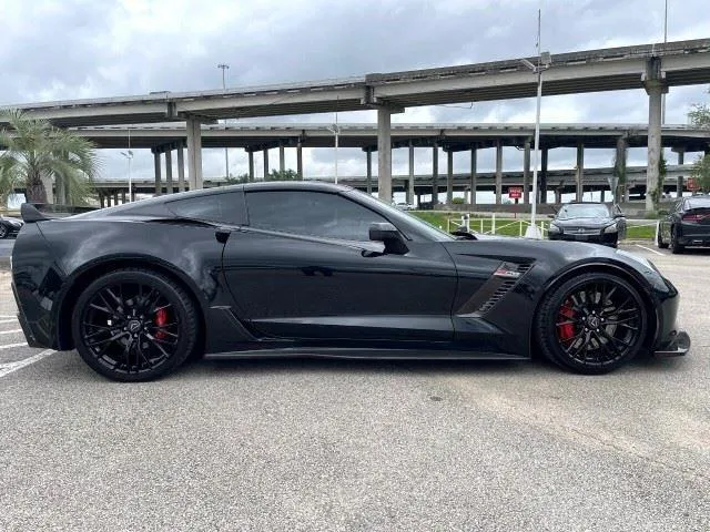 Chevrolet Corvette photo 7
