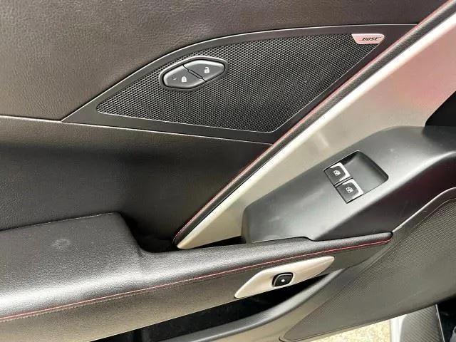 Chevrolet Corvette photo 24