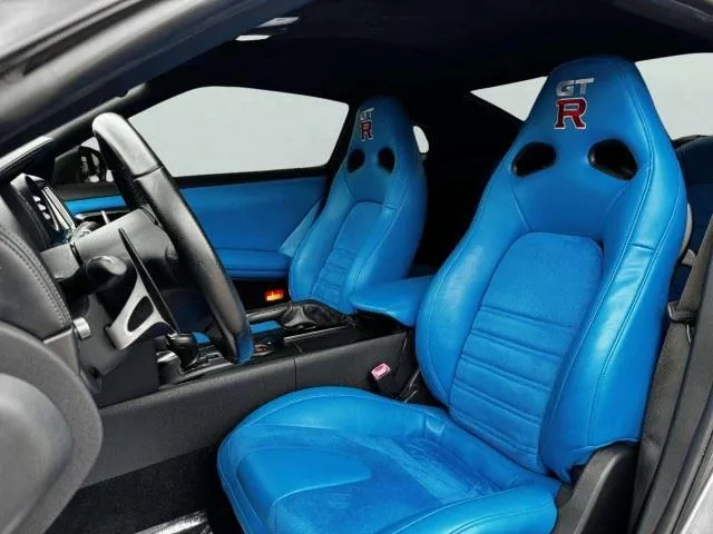 Nissan GT-R photo 22
