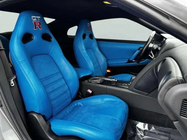 Nissan GT-R photo 40