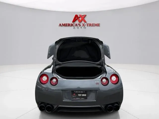Nissan GT-R photo 45