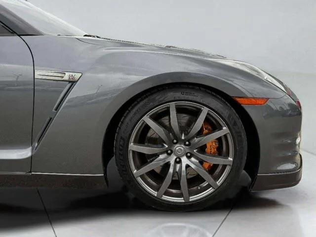 Nissan GT-R photo 49