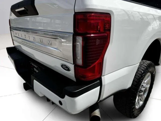 Ford F-250 photo 18