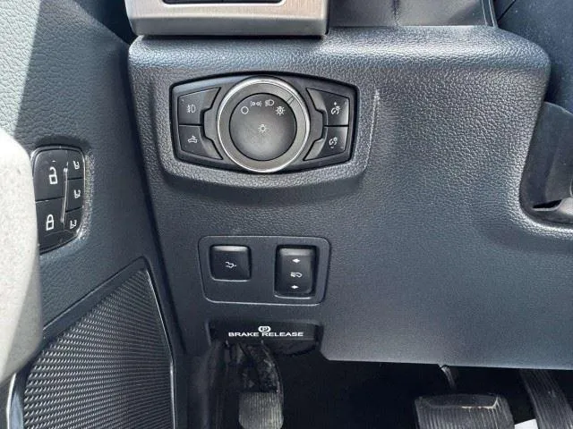 Ford F-250 photo 24