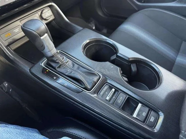Honda Civic photo 33