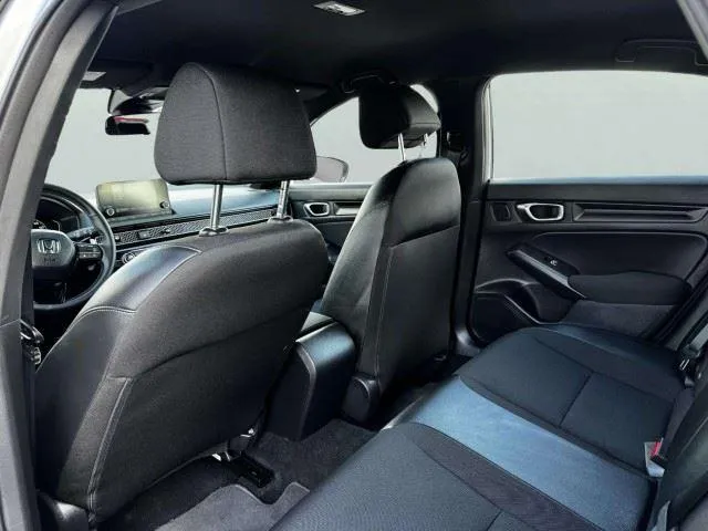 Honda Civic photo 36