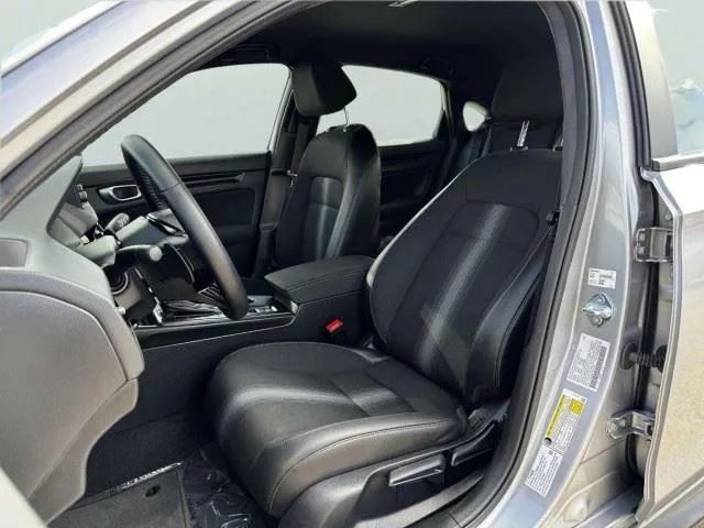 Honda Civic photo 18