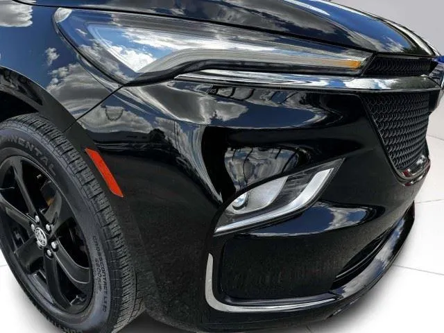 Buick Enclave photo 11