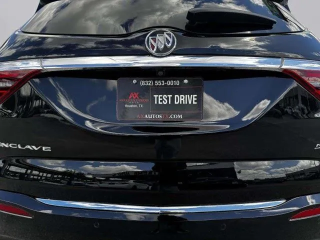 Buick Enclave photo 18