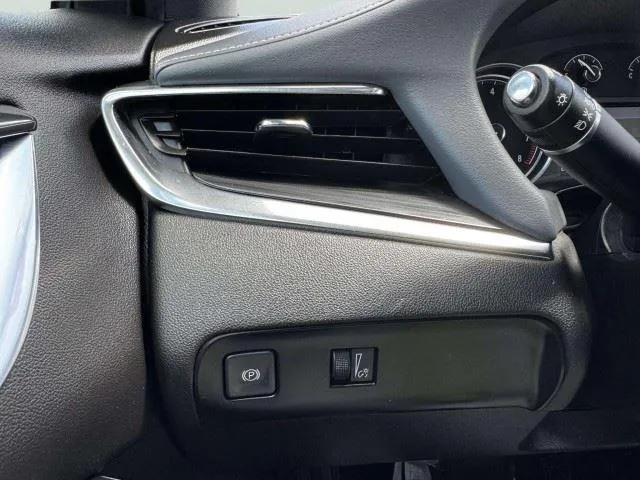 Buick Enclave photo 23