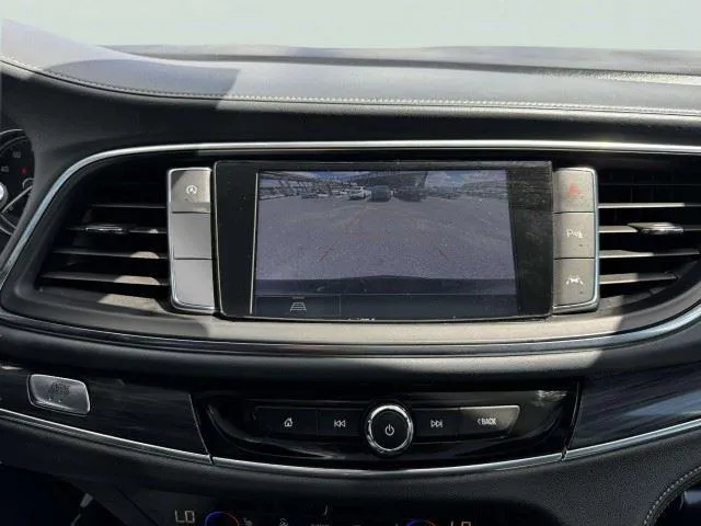 Buick Enclave photo 29