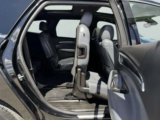 Buick Enclave photo 46