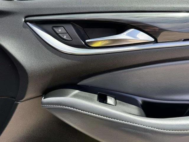 Buick Enclave photo 49