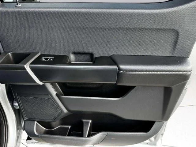 Ford F-150 photo 44