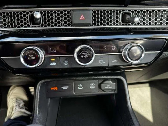 Honda Civic photo 30