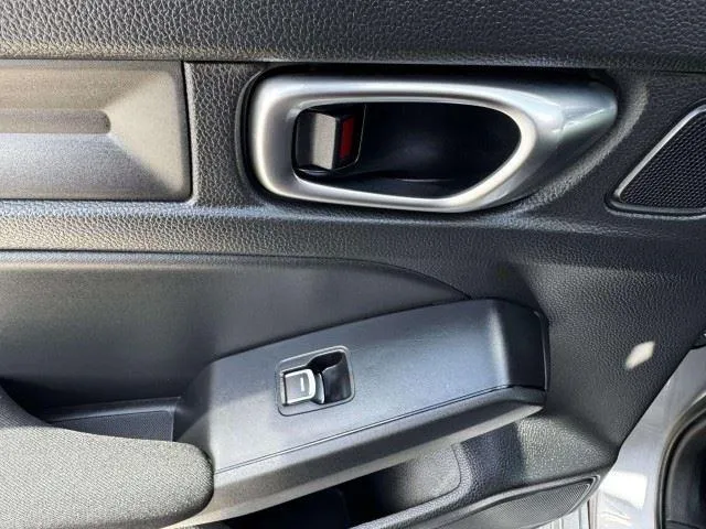 Honda Civic photo 33