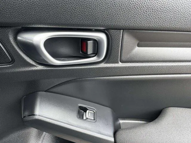 Honda Civic photo 37