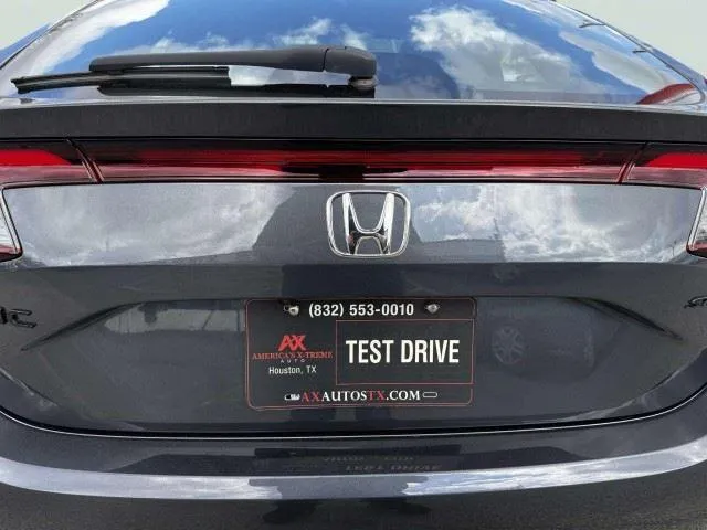 Honda Civic photo 17