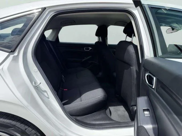Honda Civic photo 36