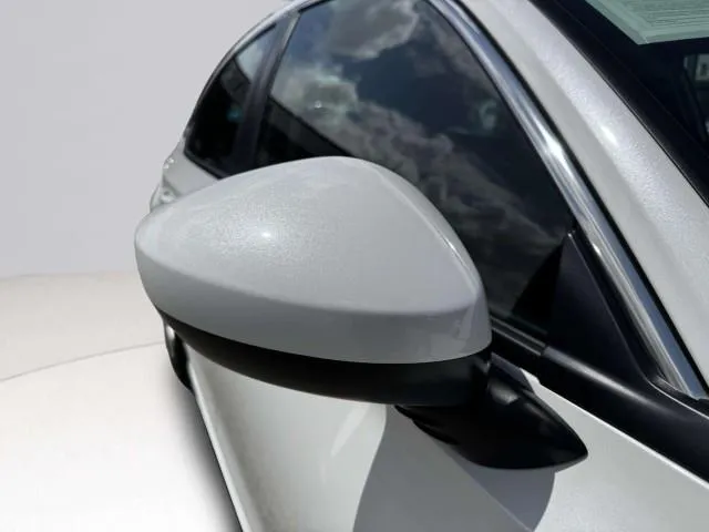 Honda Civic photo 10