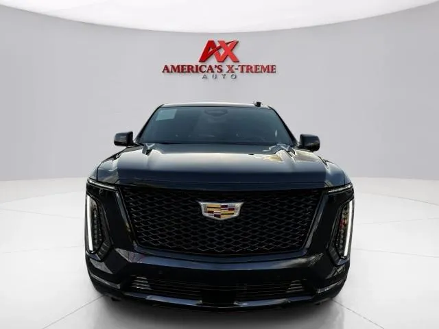 Cadillac Escalade ESV photo 9