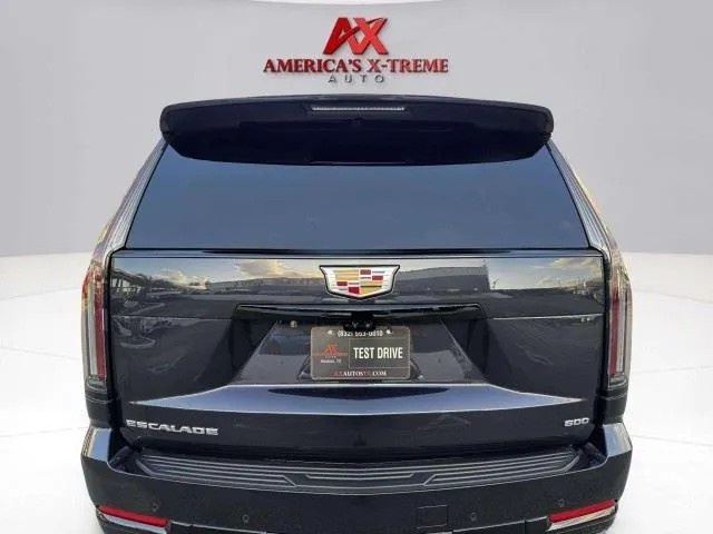 Cadillac Escalade ESV photo 16