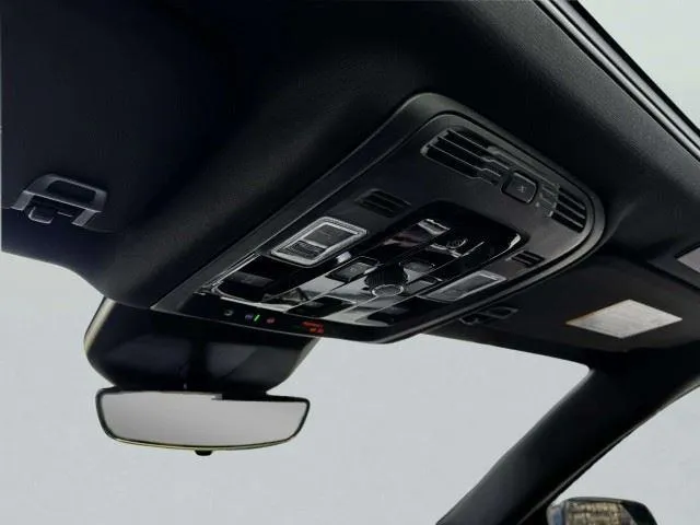 Cadillac Escalade ESV photo 33