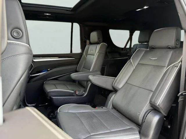 Cadillac Escalade ESV photo 37