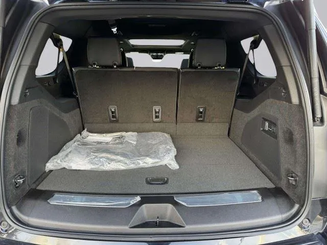 Cadillac Escalade ESV photo 56