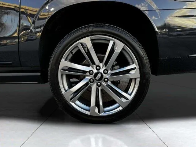 Cadillac Escalade ESV photo 58