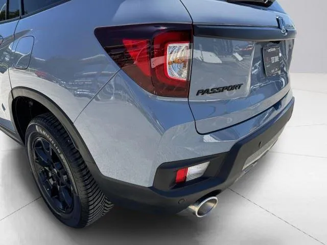 Honda Passport photo 15