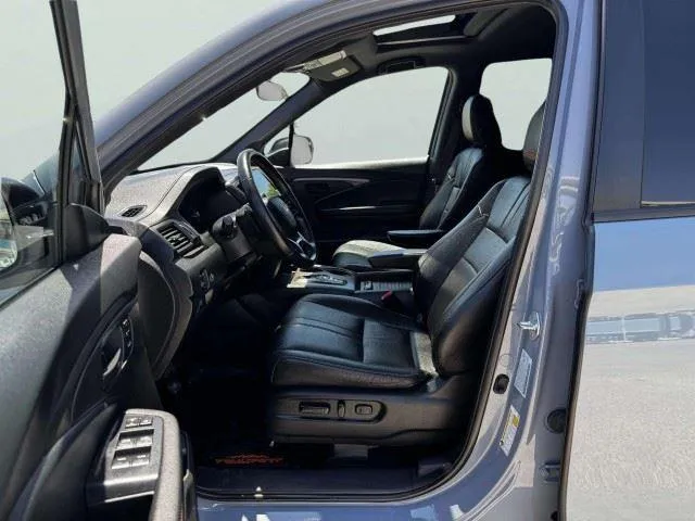 Honda Passport photo 17