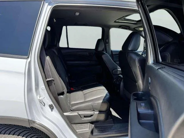 Honda Passport photo 39