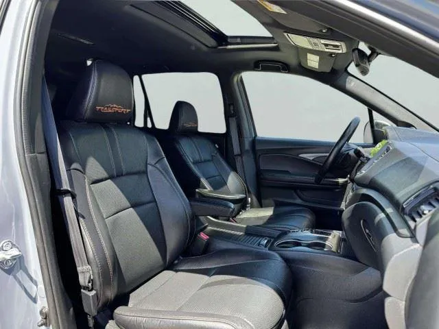 Honda Passport photo 43
