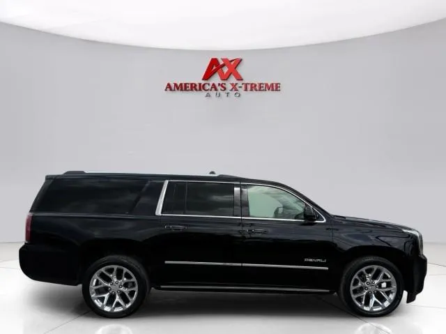 GMC Yukon XL photo 7