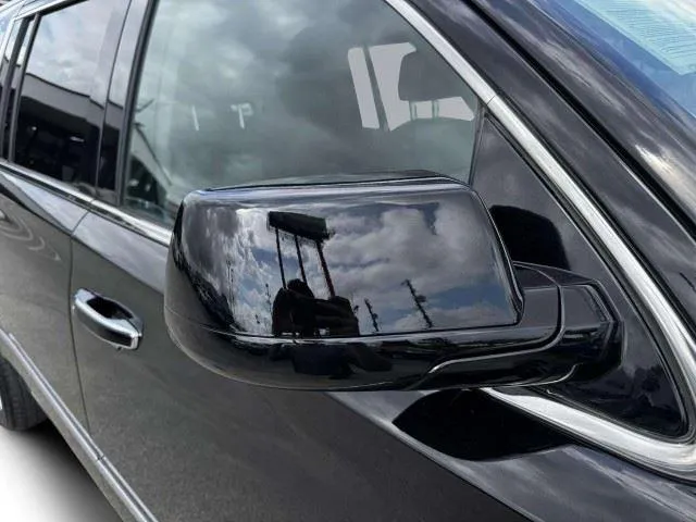 GMC Yukon XL photo 10
