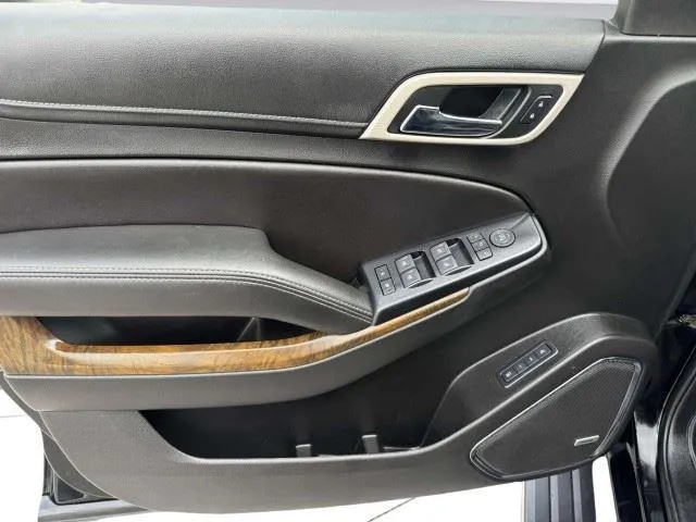 GMC Yukon XL photo 22