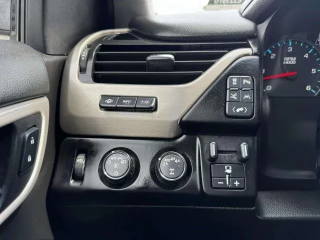 GMC Yukon XL photo 25